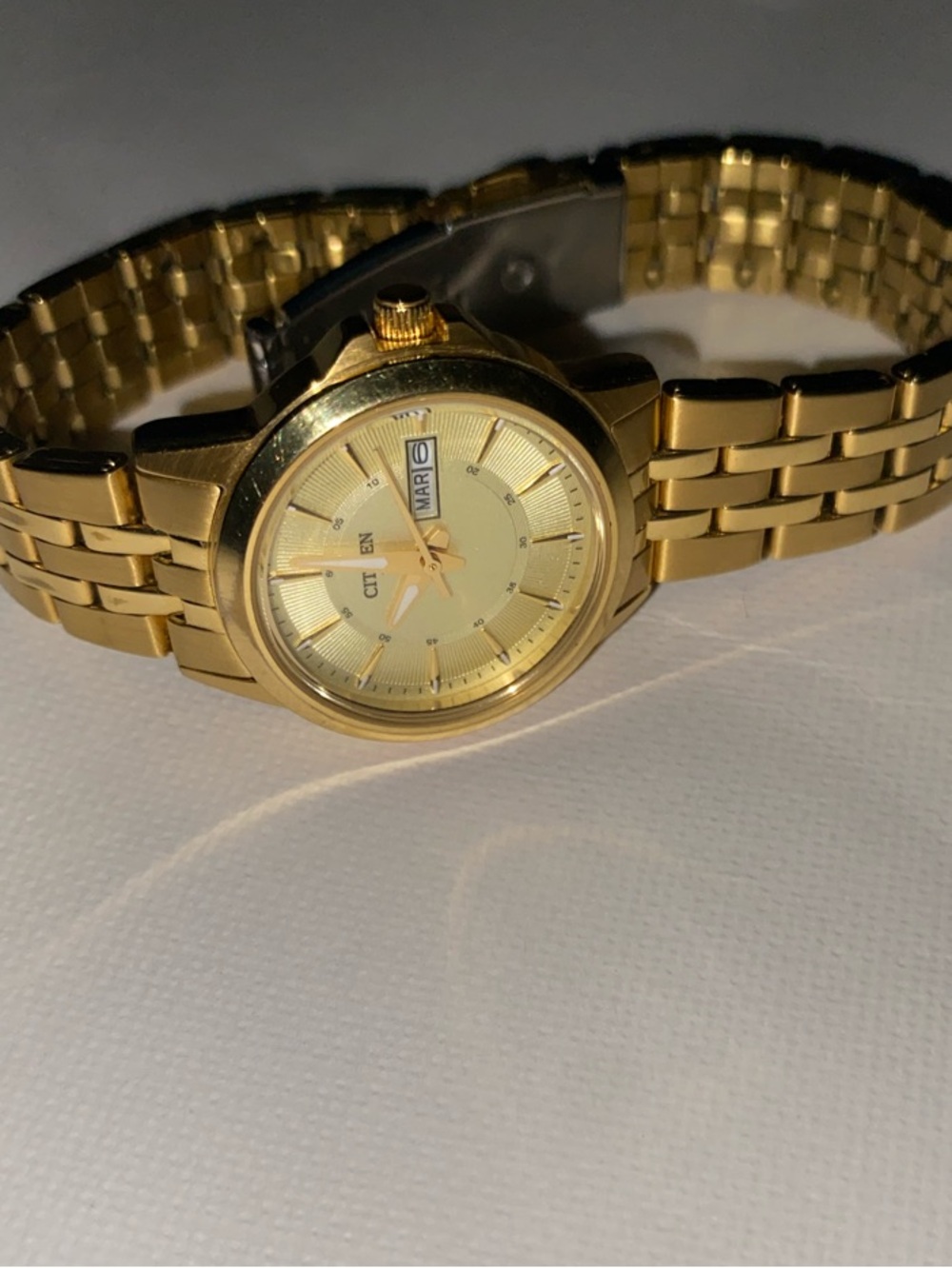 Gold Citizen wristwatch